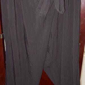 178- NWT Torrid - 4xl Black dress pant with tie belt